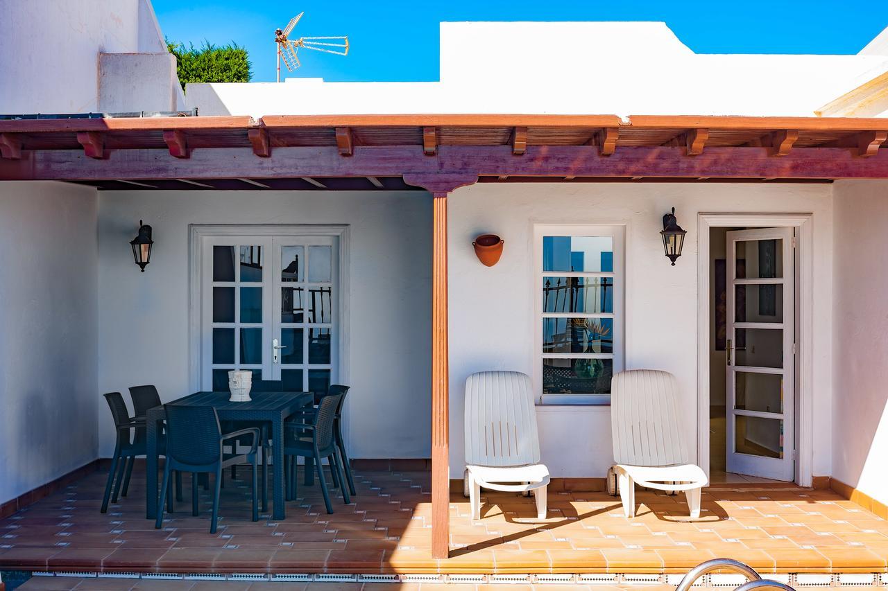 Villa Tías Exterior foto